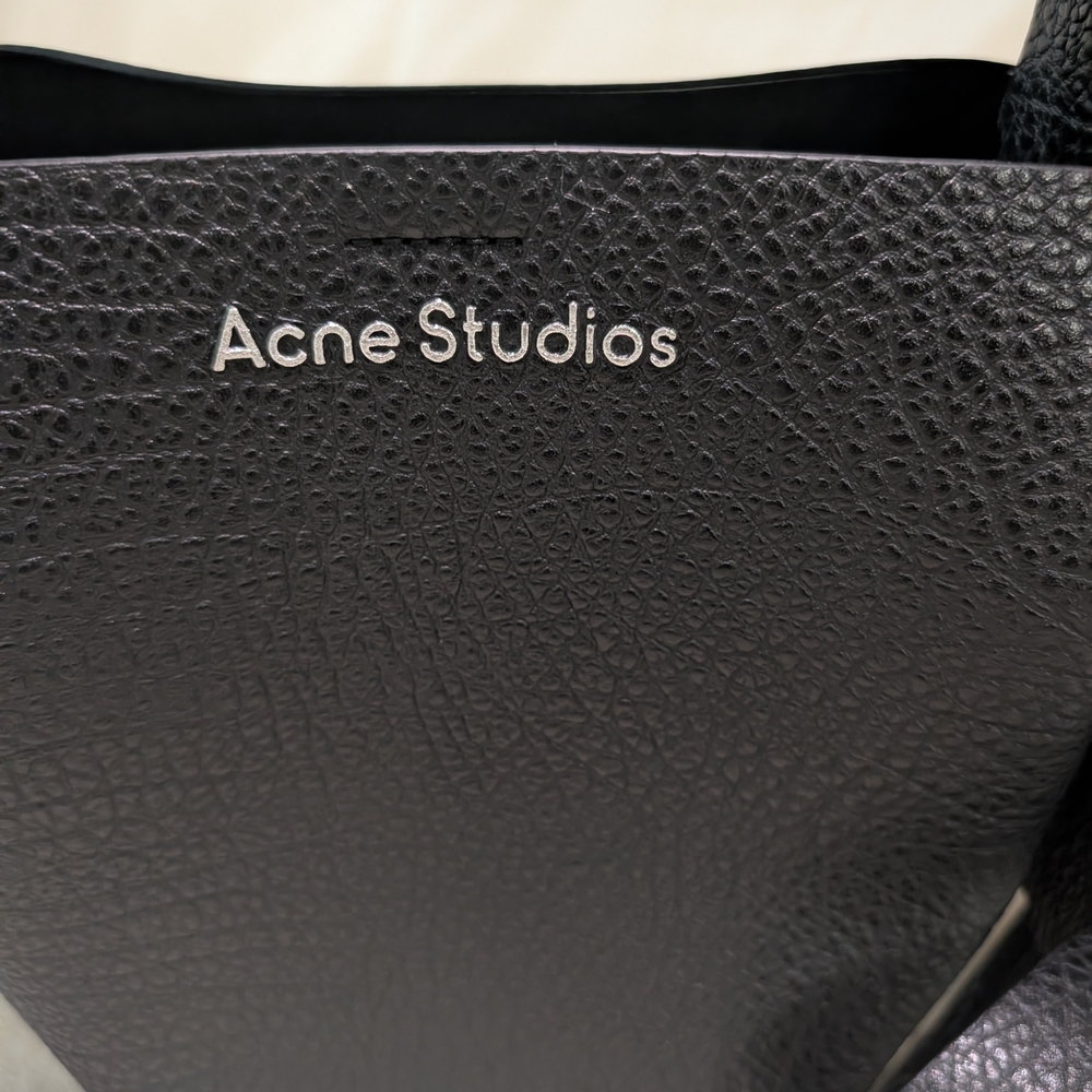 Acne Studios Musubi Mini Black Textured Leather Shoulder Bag New Without Tags - Picture 13 of 16